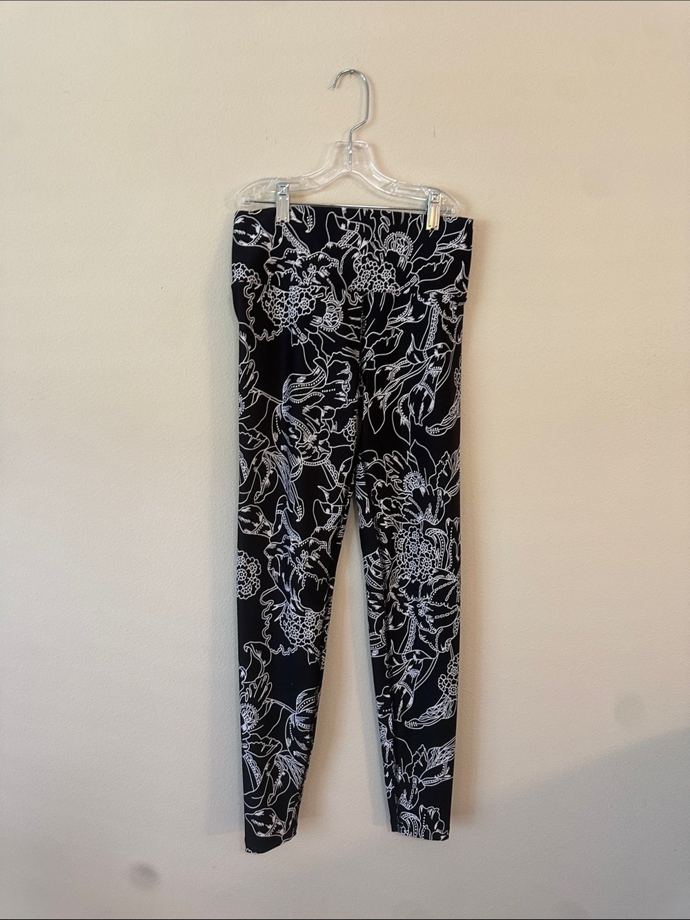 Maaji Black & White Floral Leggings